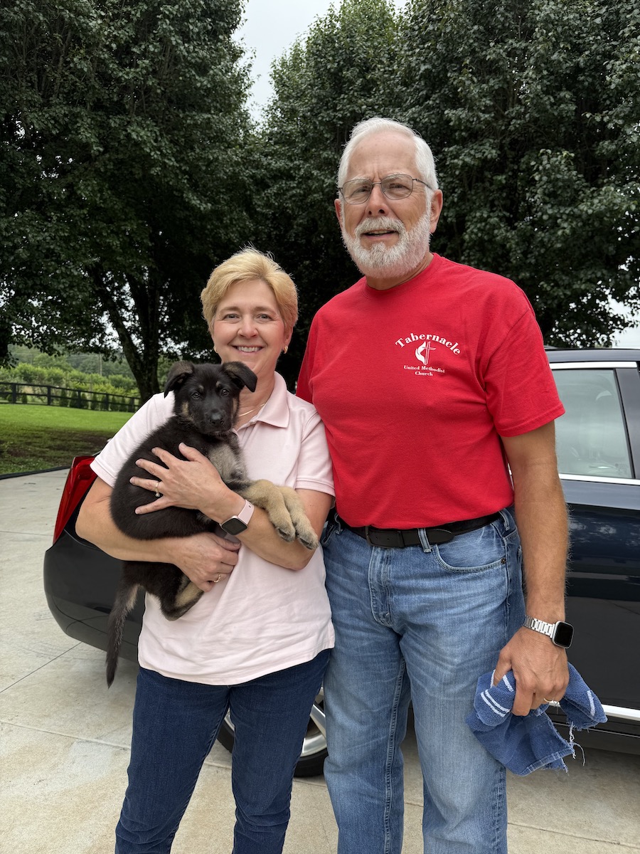 Glenn & Alice Carnes picture